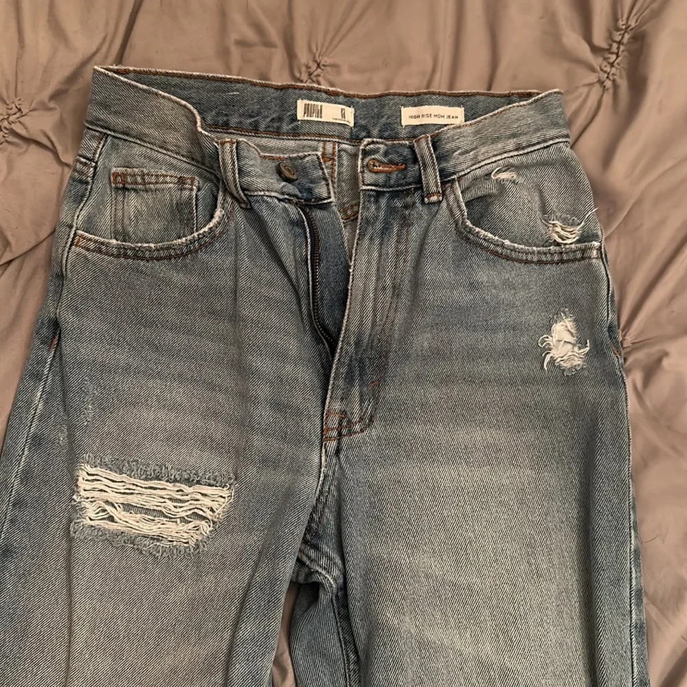 High Rise Ripped Mom Jeans - Picture 2 of 4